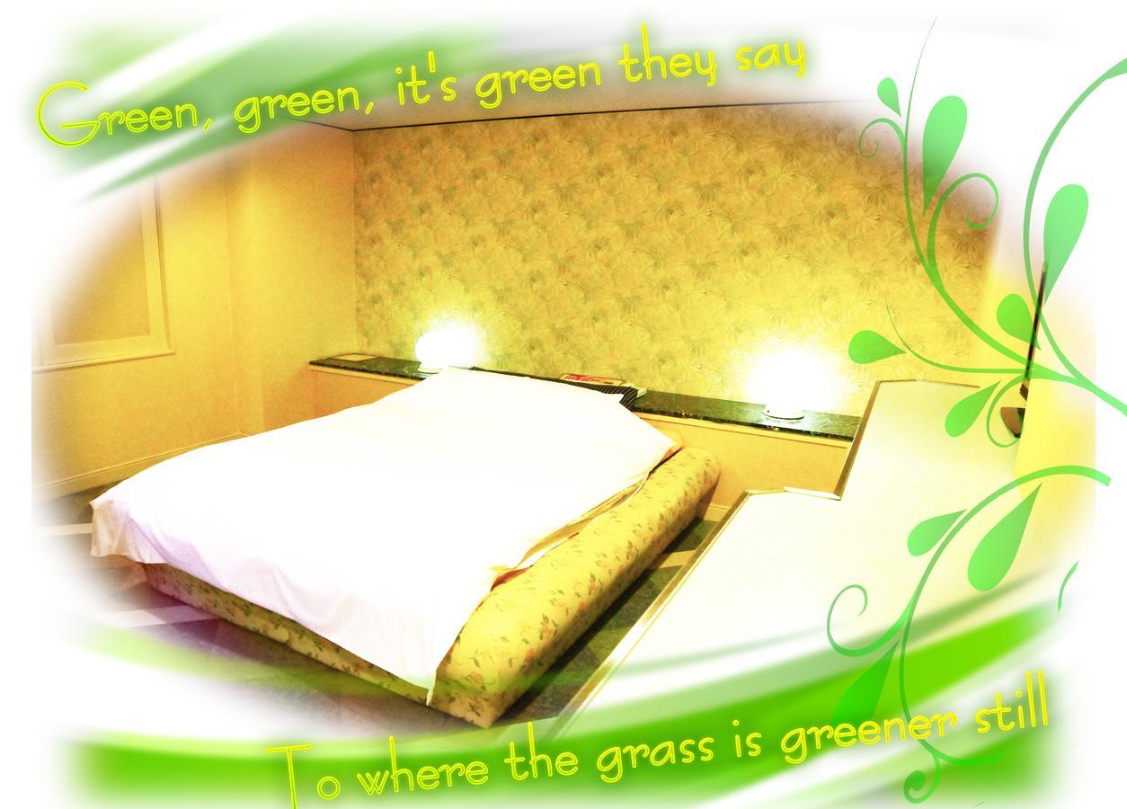 เกียวโต โฮเต็ล คราวน์ Hotel ภายนอก รูปภาพ